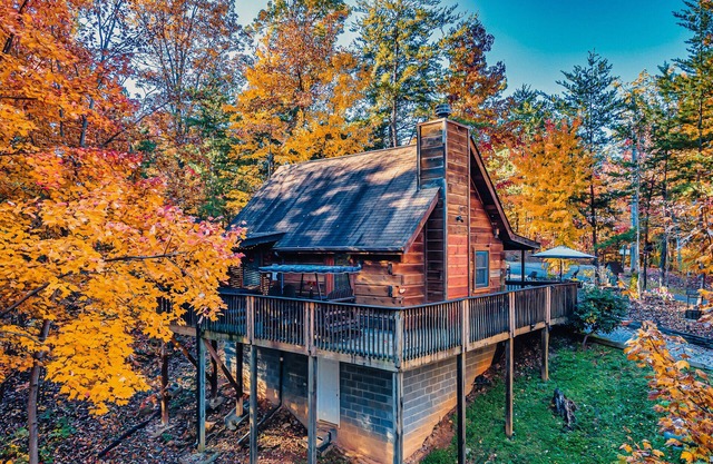 Secluded Romance, Hot Tub, Fireplace, Jacuzzi, Honeymoons