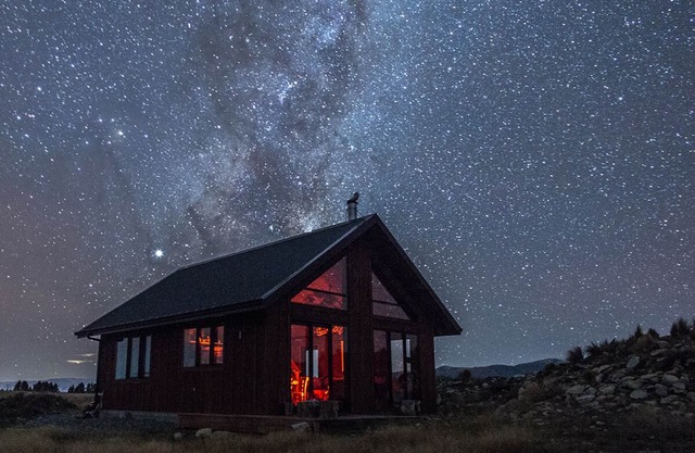 Secluded Rustic Cabin near Twizel
