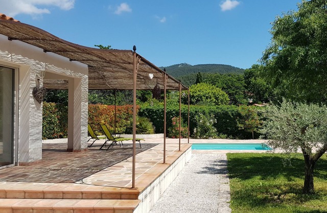 Self-catering studio at Villa Garlaban *.