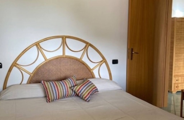 Semi-detached villa in Capo Vaticano near the sea