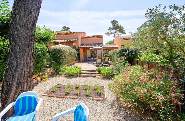 Semi-detached bastide, 1 bathroom, sleeps 4