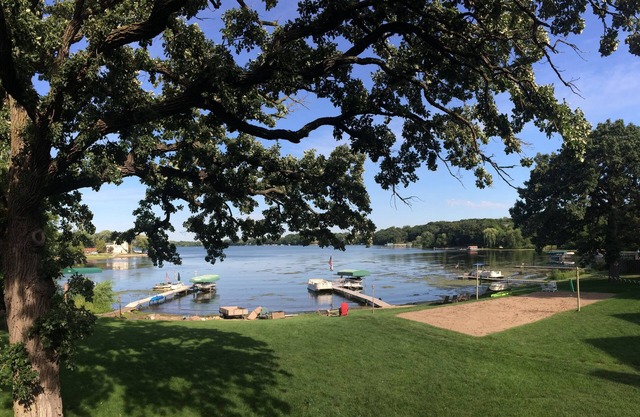 Sept. 23rd - Oct. 2nd, 2016 ~ Beautiful Williams Lake Home ~ Ryder Cup Rental