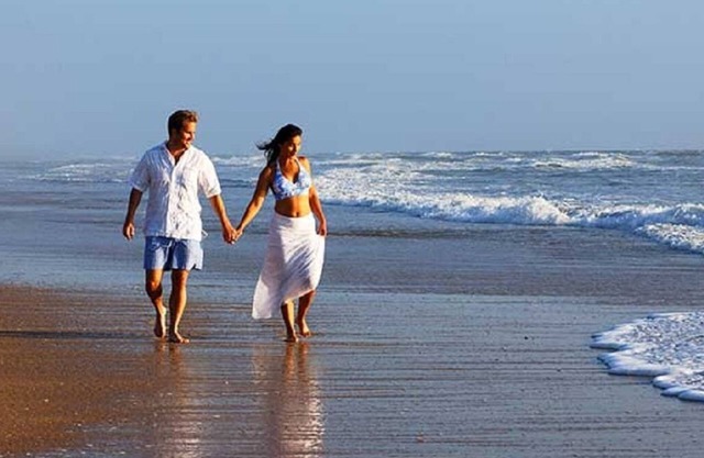 Sept. Beach Getaway-NSBnSteps to the ocean, shops, restaurants.