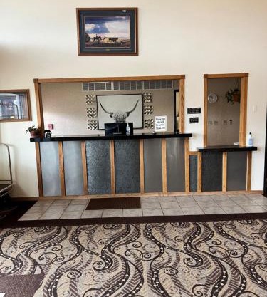 Serena Inn & Suites
