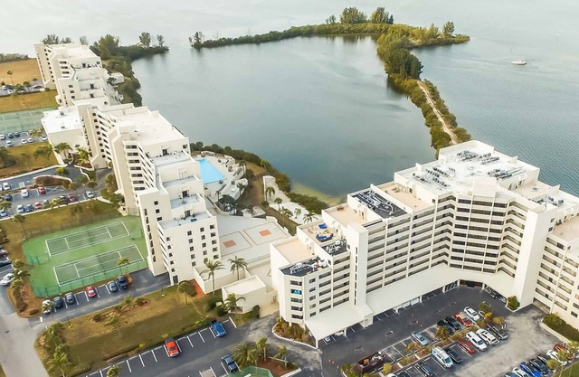 Serene 1 Bed/1 Bath Condo on Gulf Coast with Resort-Style Amenities