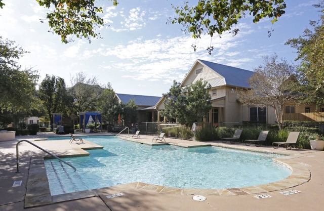 Serene 1BR King Suite | Pool, Parking & Gym