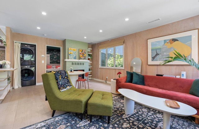 Serene Bohemian-Style 2 BDRM Artist's Retreat