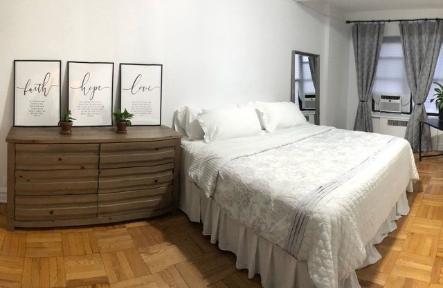Serene, Spacious Room in NYC for Traveling Nurses only