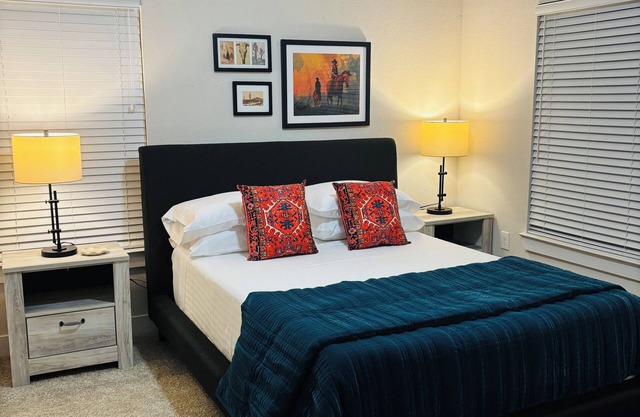 Serenity and sophistication in this stylish, retreat close to attractions.
