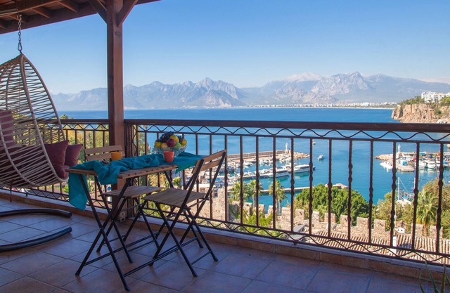 Sermest Stanning Sea View Flat with Terrace