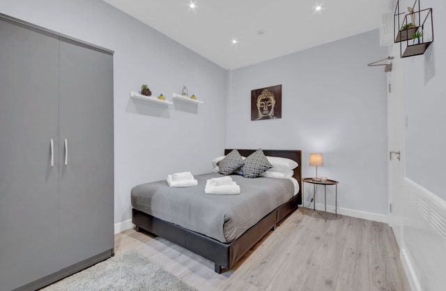 Serviced Ensuite Room In West Drayton London UB7