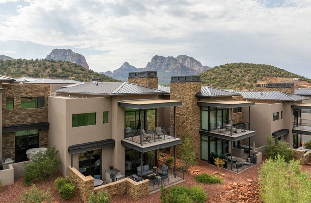 Seven Canyons Luxury | Golf, Views & Pool