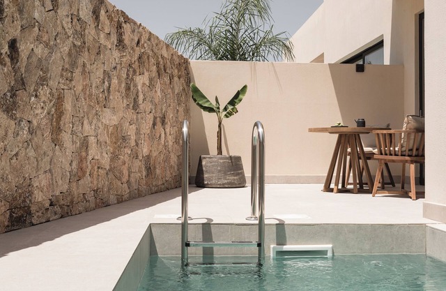 Seven Rocks Suites