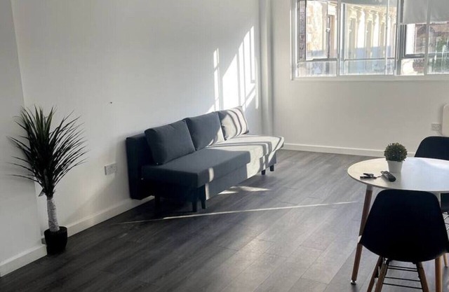 Sevenstay Bold St Apt 9