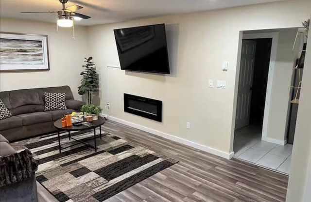 Shawnee & Delaware Water Gap Escape - sleeps 14, with game room, pets welcome!