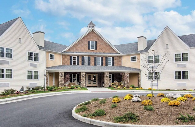 Shenandoah Crossing 2BR Suite Friday Check-In