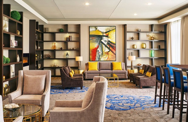 Sheraton Lisle Naperville Hotel