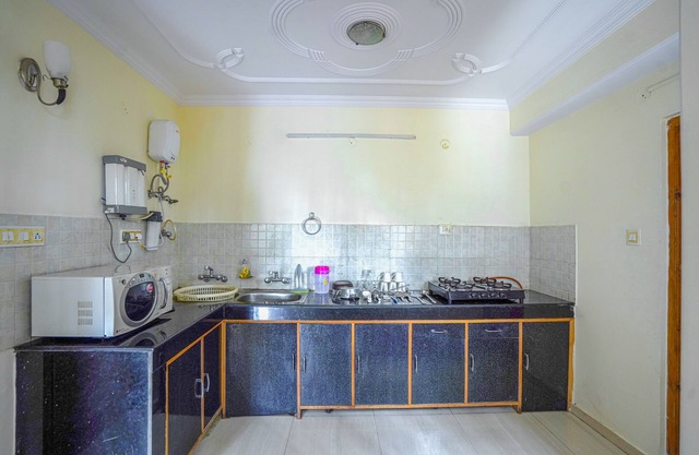 Shimla Woods 2BHK by Dumnu Homes