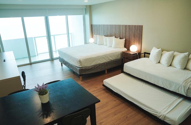 Shine Suites Balcony Studio 6
