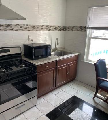 Shore Beach Houses - 38 A Lincoln Avenue