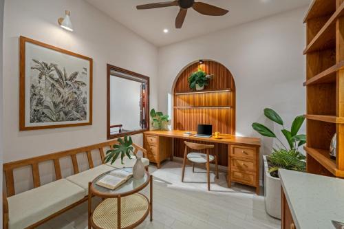 Shore House - Near My Khe Beach & City Centre by The Key