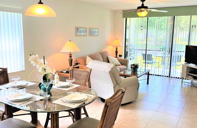 Shorewalk Sunny Bella Rosa- 2 heated Jacuzzis & pools near IMG/beaches
