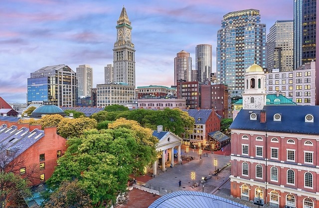 Short Drive to Logan International Airpt & Prudential Tower! Parking Available!