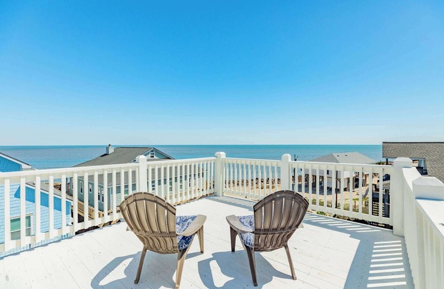 Showstopping 360 Views of Ocean, Beach, Sunsets!