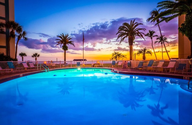 Siesta Key GULF SIDE #95 - Serene Private Condo, 3 Pools, Jamaica Royale