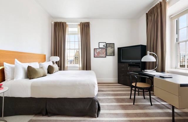 Signature Grand Suite, City View, The Pierre NYC, next to Central Park