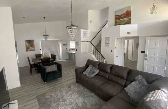 Silver Creek 4 bedroom beauty