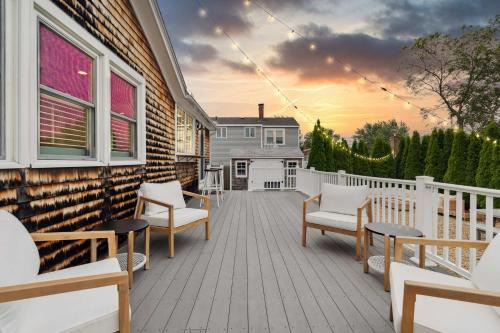 Simple Retreat 2 Min Walk to Beach AC Firepit
