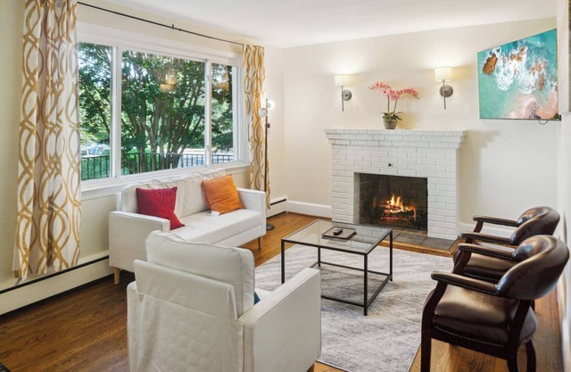Single family 4 bed home luxurious design in 1 acre lot