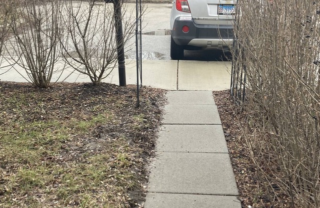 Single occupancy bedroom, in Quiet Townhouse in Waukegan, Room C