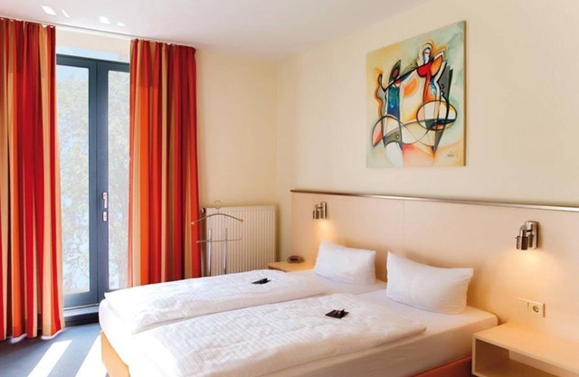 Single room, shower, toilet - aktiv Sporthotel