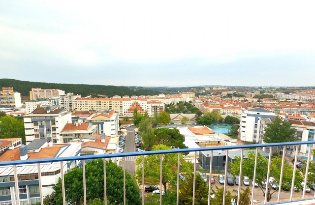 Sintra, modern T2 with balcony Rinchoa, Lisbon