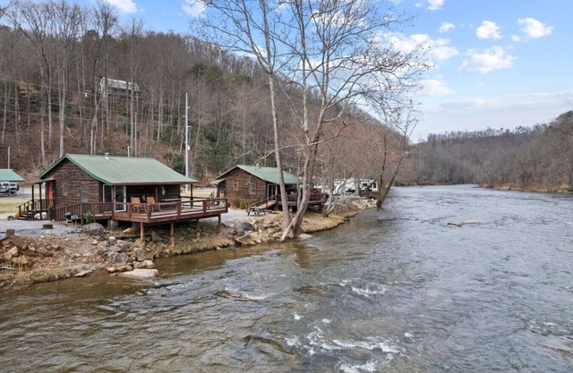 SIX Riverfront Properties on the Tuck!