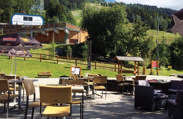 Ski aux Pieds ! Appart charmant | Piscine + Sauna