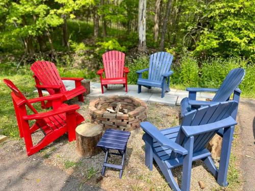 SKI Bike, Hike & Golf Townhouse w/Hot tub
