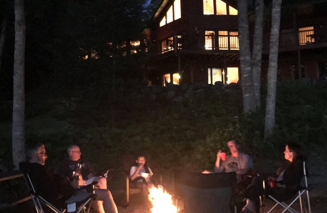Ski Brule/George Young golf - Lake Home Accommodates 16 people