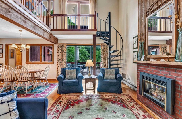 Ski-in/out, Gorgeous Mtn Views! | Kingswood 12A