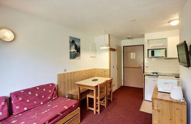 Ski-In/Ski-Out 2-Room Apartment for 4 with Mountain View, WiFi - Les Menuires