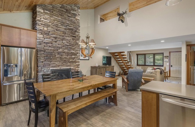 Ski In/Ski Out at the Base of Boyne Mountain, Sleeps 11