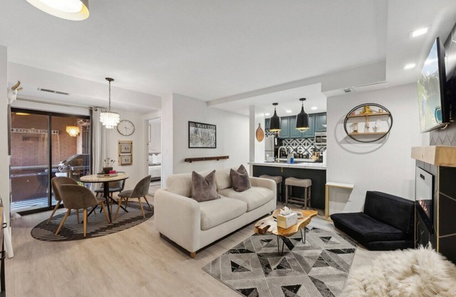 Ski-In Ski Out Luxury 1 Bd/2 ba Condo - Sleeps 4