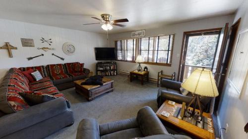 Ski View 06 - Ski View 04 Columbine - On Main Street - WiFi - Cable - Fireplace - Trailer Parking In Back - Patio with Gas Gril