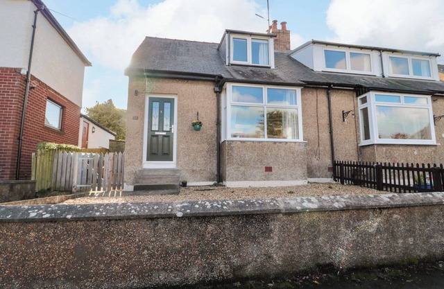 SKYELANDS, pet friendly, with a garden in Wooler