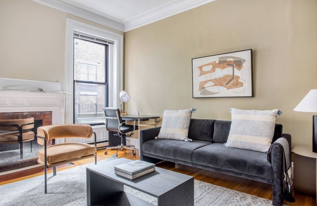 Sleek Back Bay 1BR w/W/D nr Newbury St, by Blueground