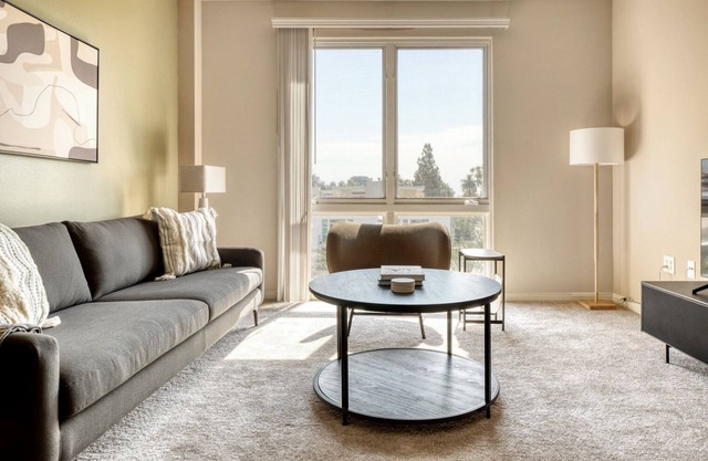 Sleek Pasadena 1BR w/Gym & Pool, nr Colorado Ave, by Blueground