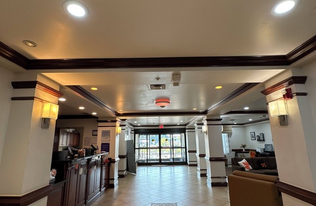 Sleep Inn & Suites Manchester near Arnold AFB