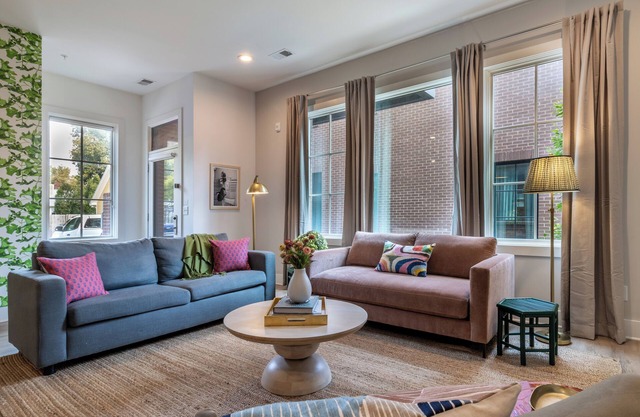 Sleeps 24 | 2 Modern 4BR Units | Germantown